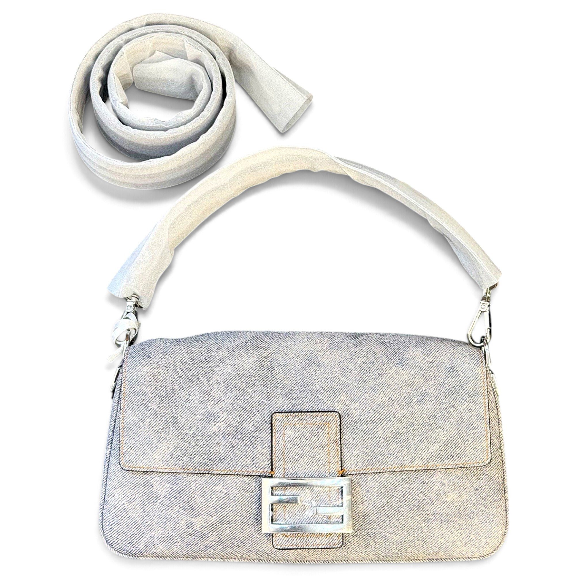 Baguette handbag