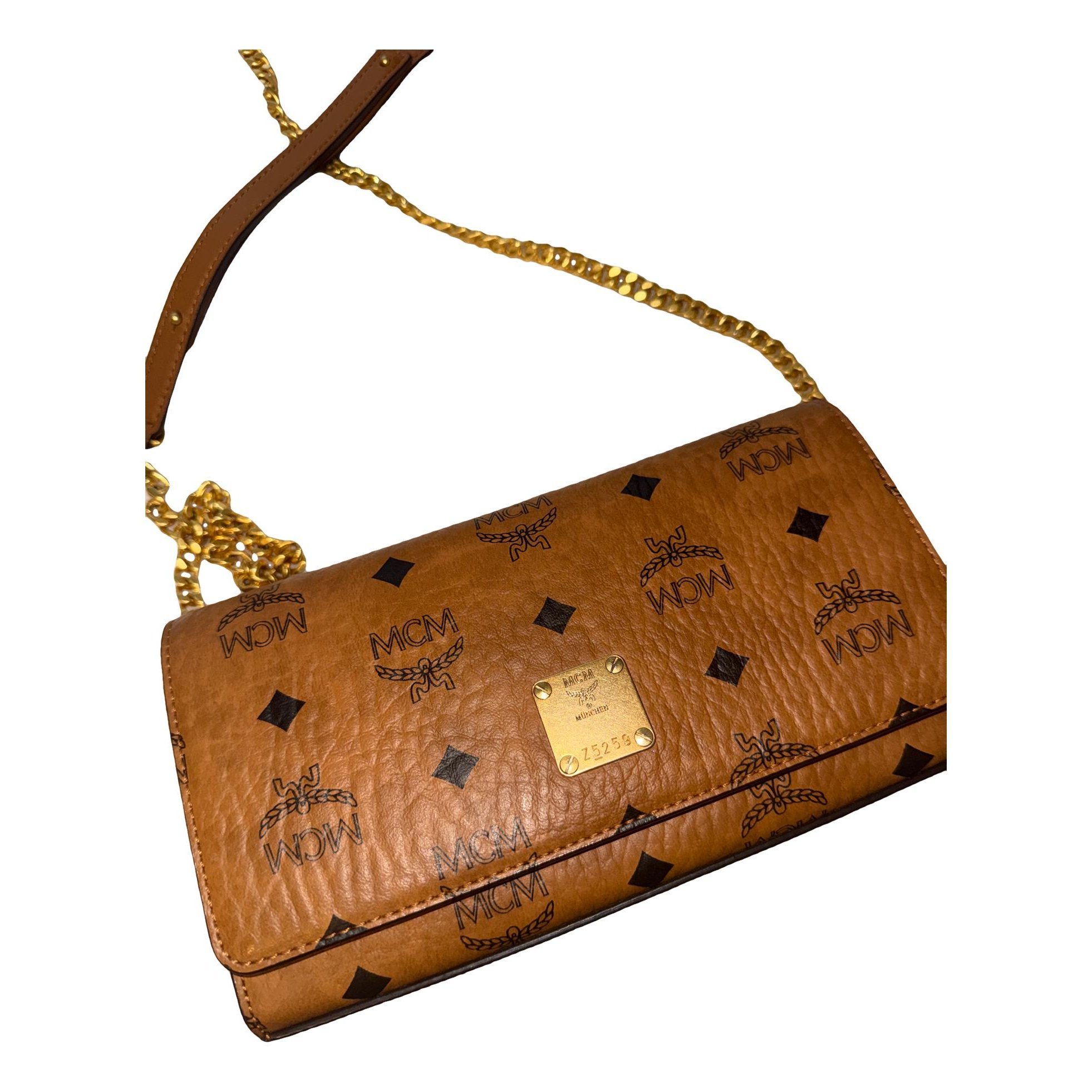 Leather crossbody bag