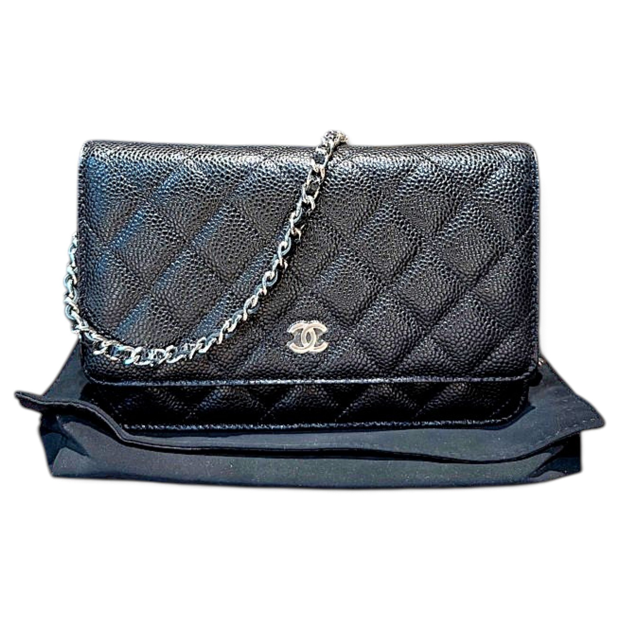 Wallet On Chain leather crossbody bag