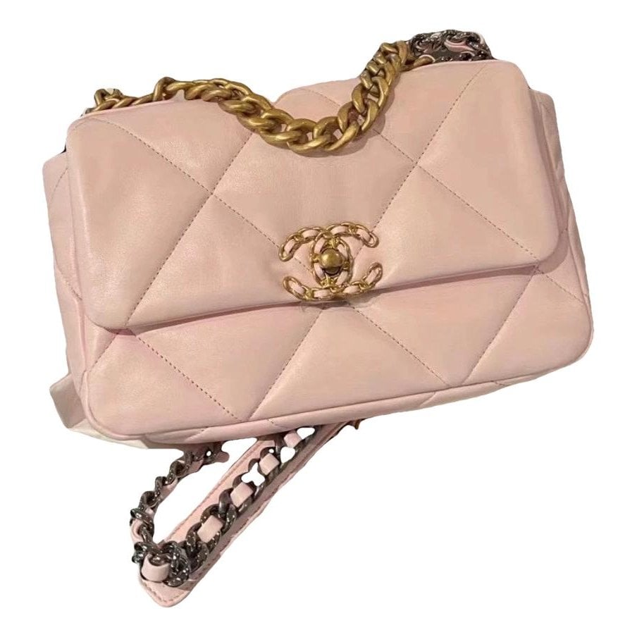 Chanel 19 leather handbag