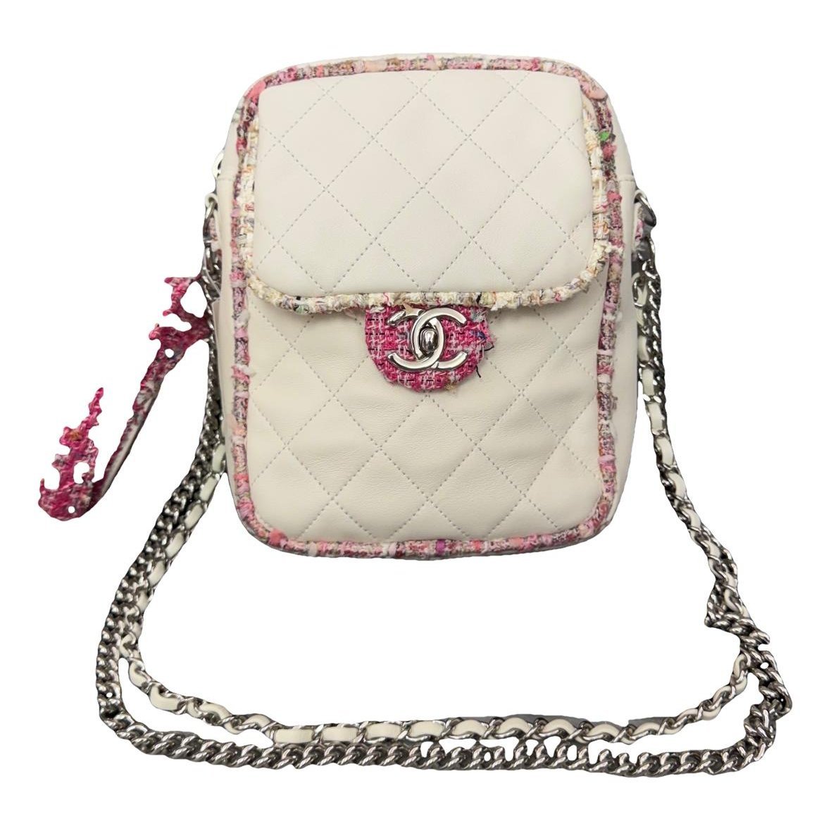 Timeless/Classique tweed crossbody bag