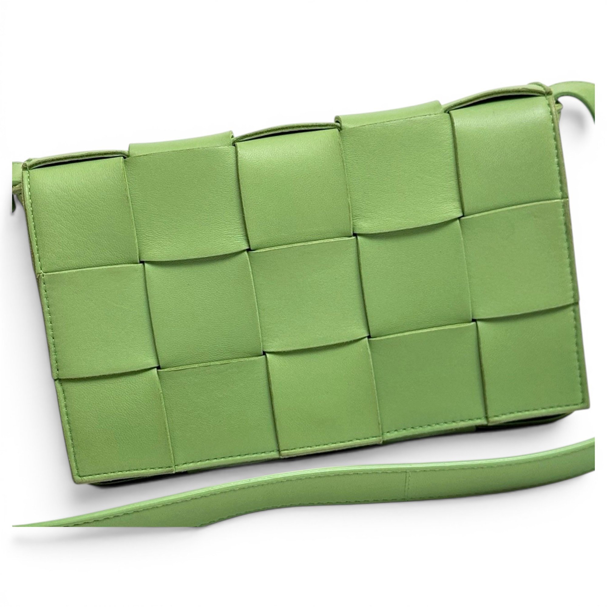 Cassette leather handbag