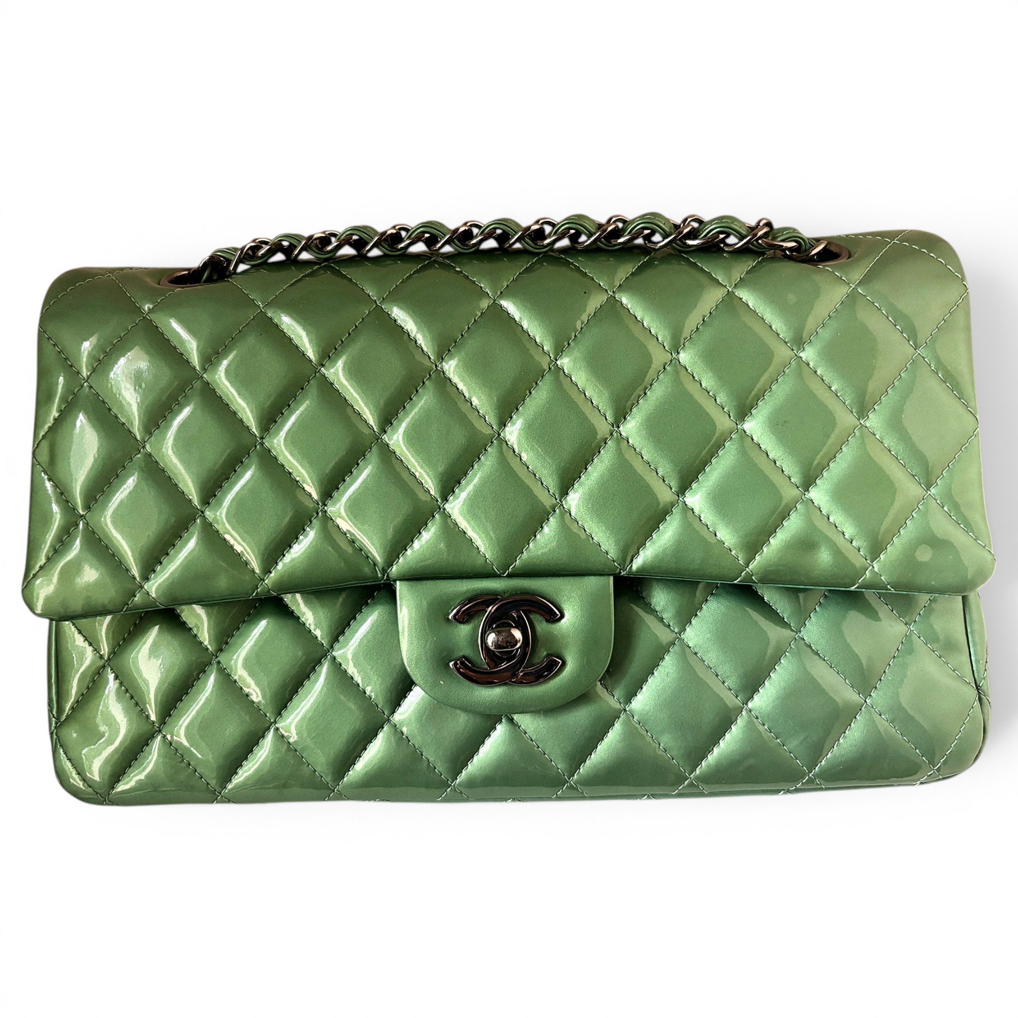 Timeless/Classique patent leather handbag