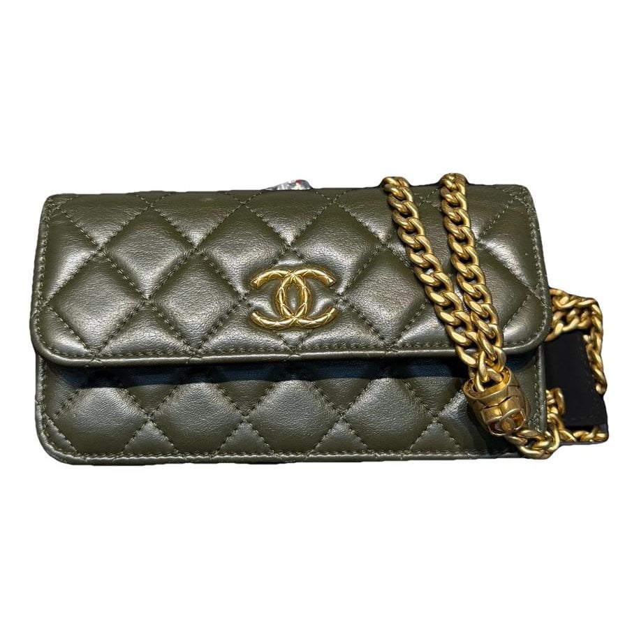 Wallet On Chain Timeless/Classique leather crossbody bag
