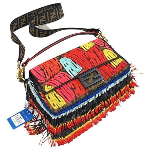 Baguette cloth handbag