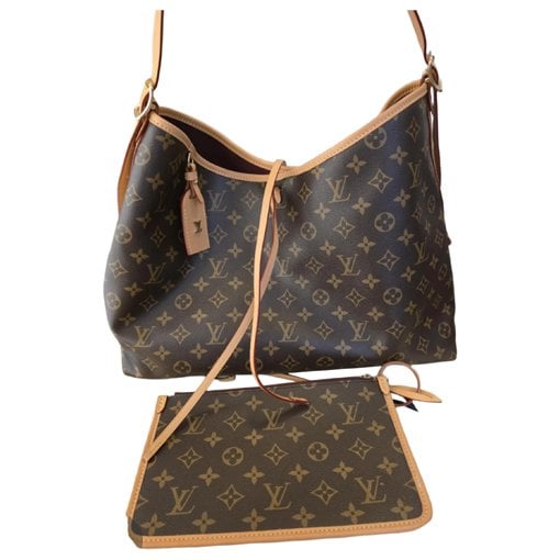 Graceful leather handbag