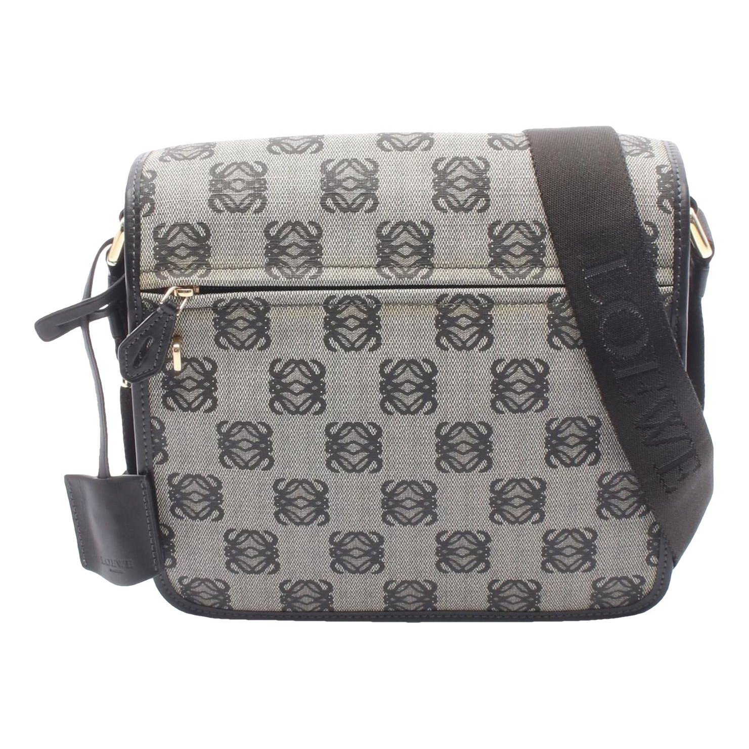 Anagram cloth handbag