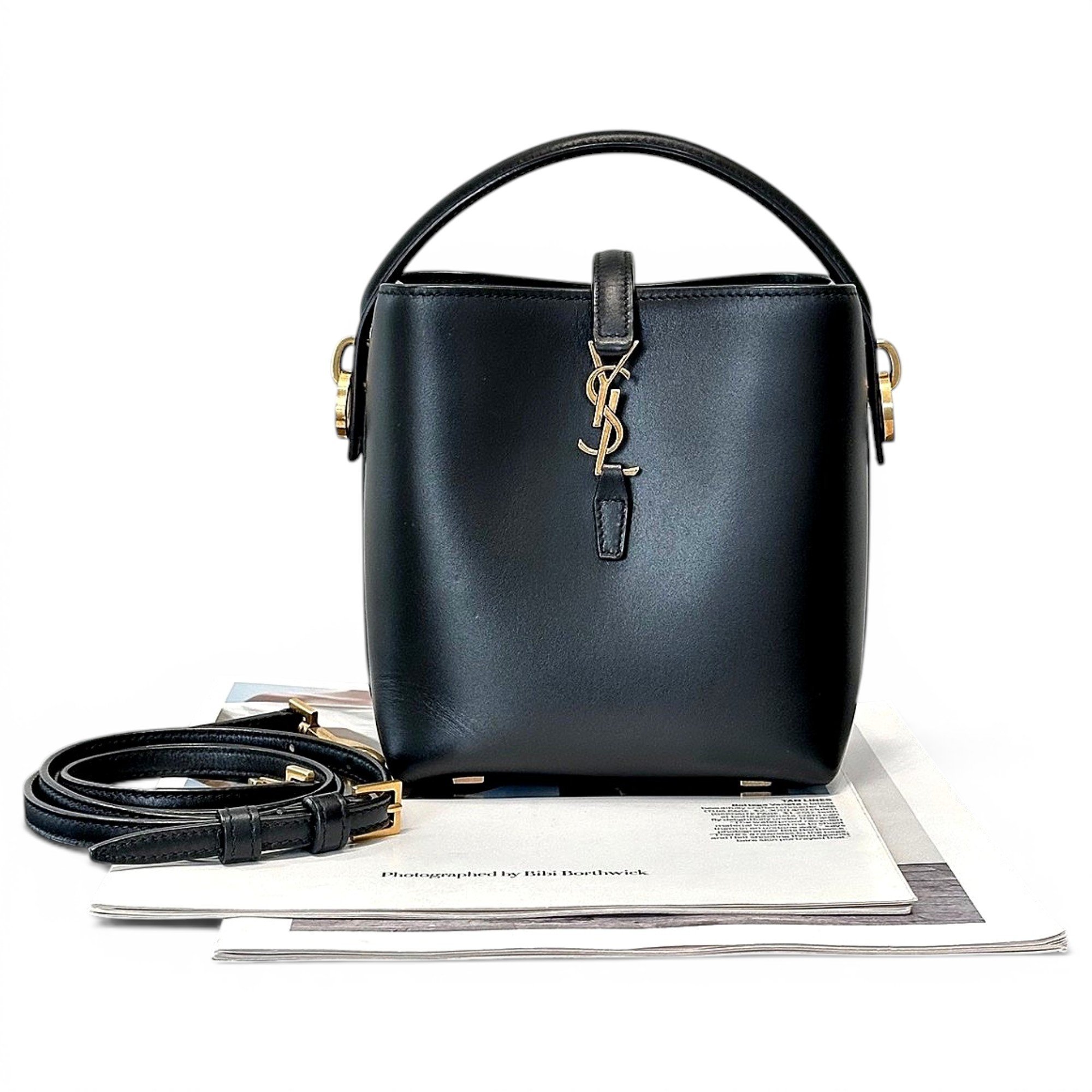Le 37 leather handbag