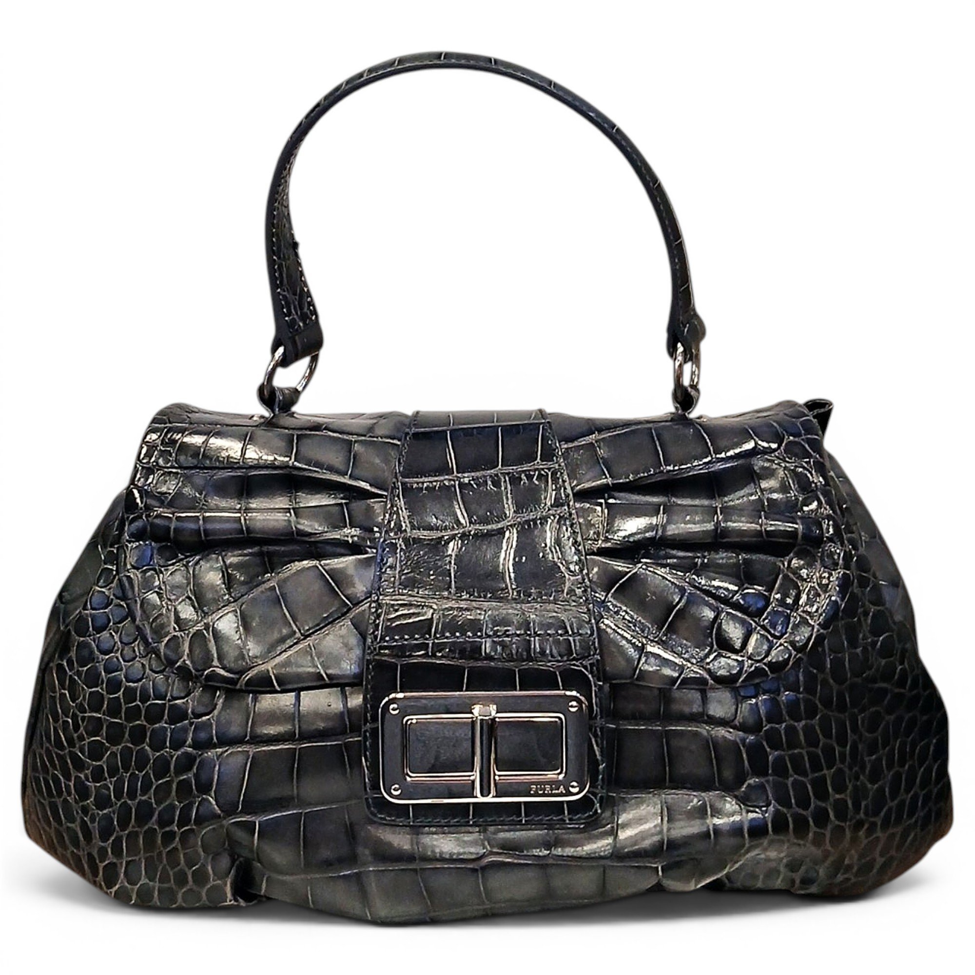 Leather tote