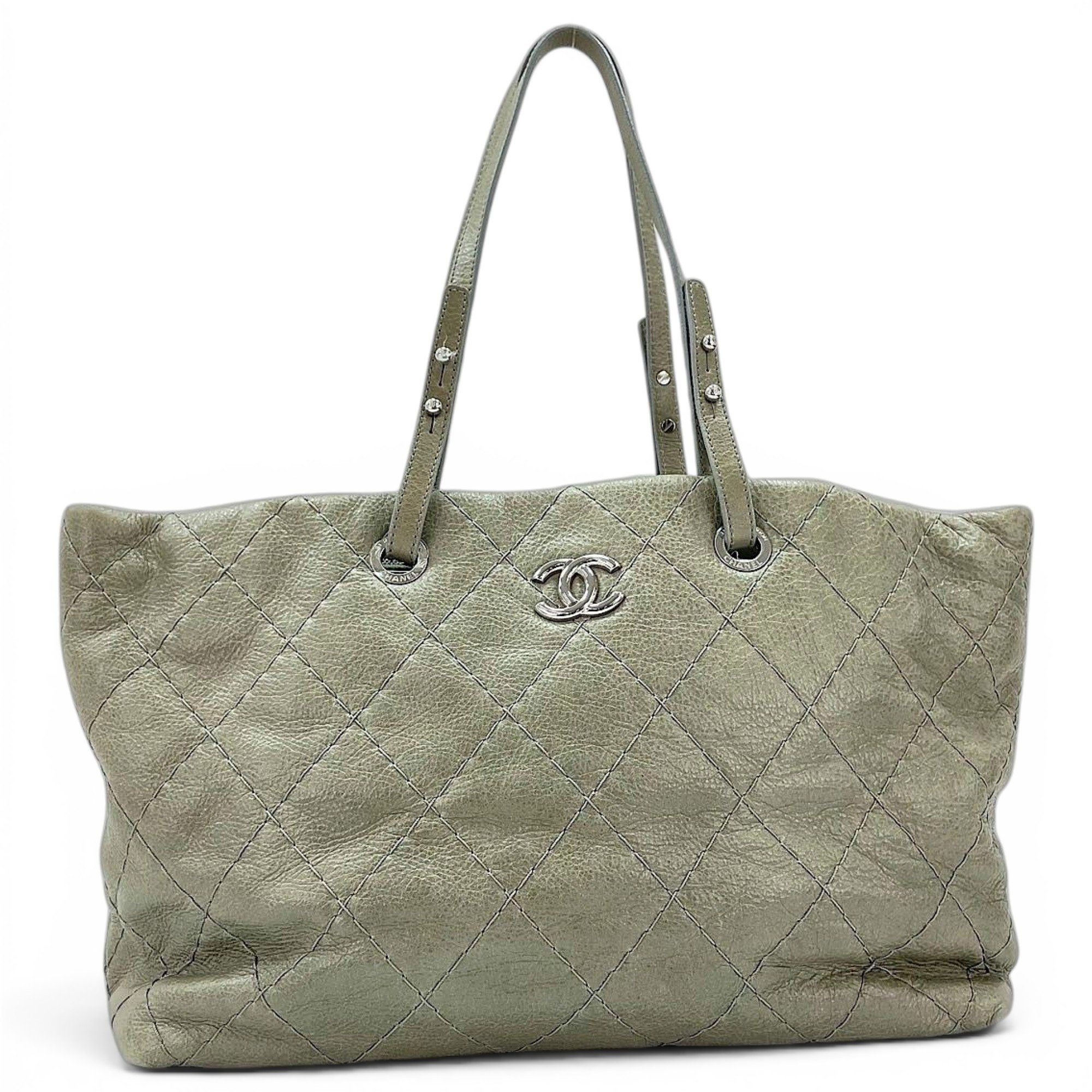 Leather tote