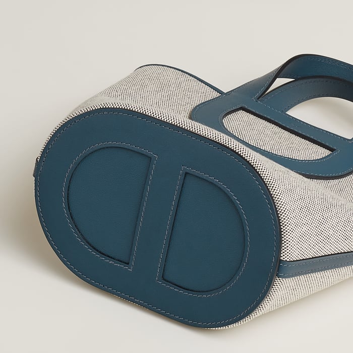 Hermès In-the-loop 18 백
