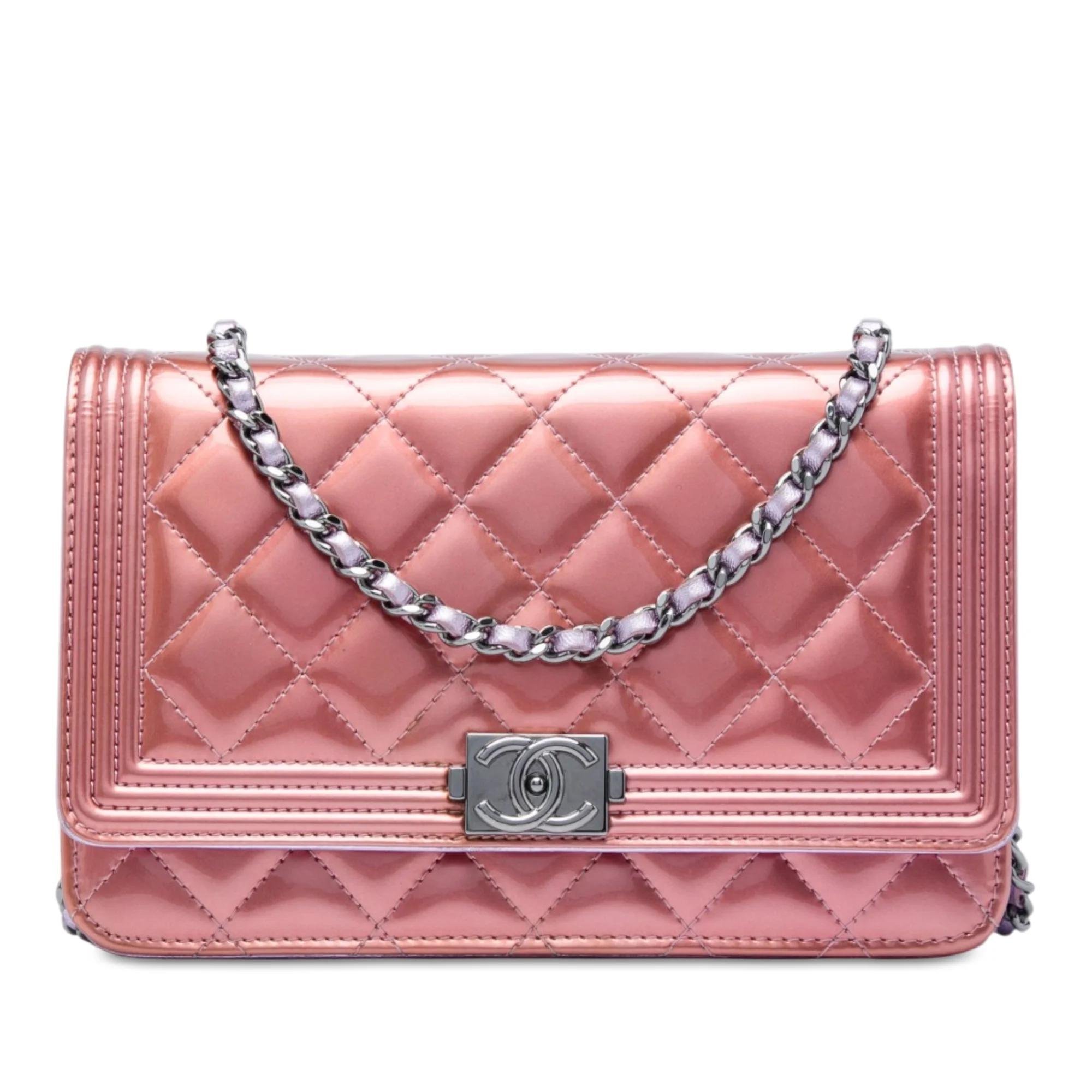Wallet On Chain Timeless/Classique patent leather handbag