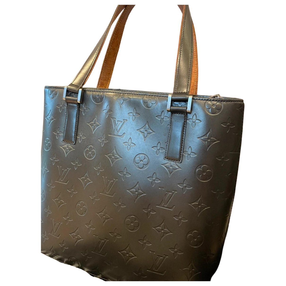 Patent leather handbag