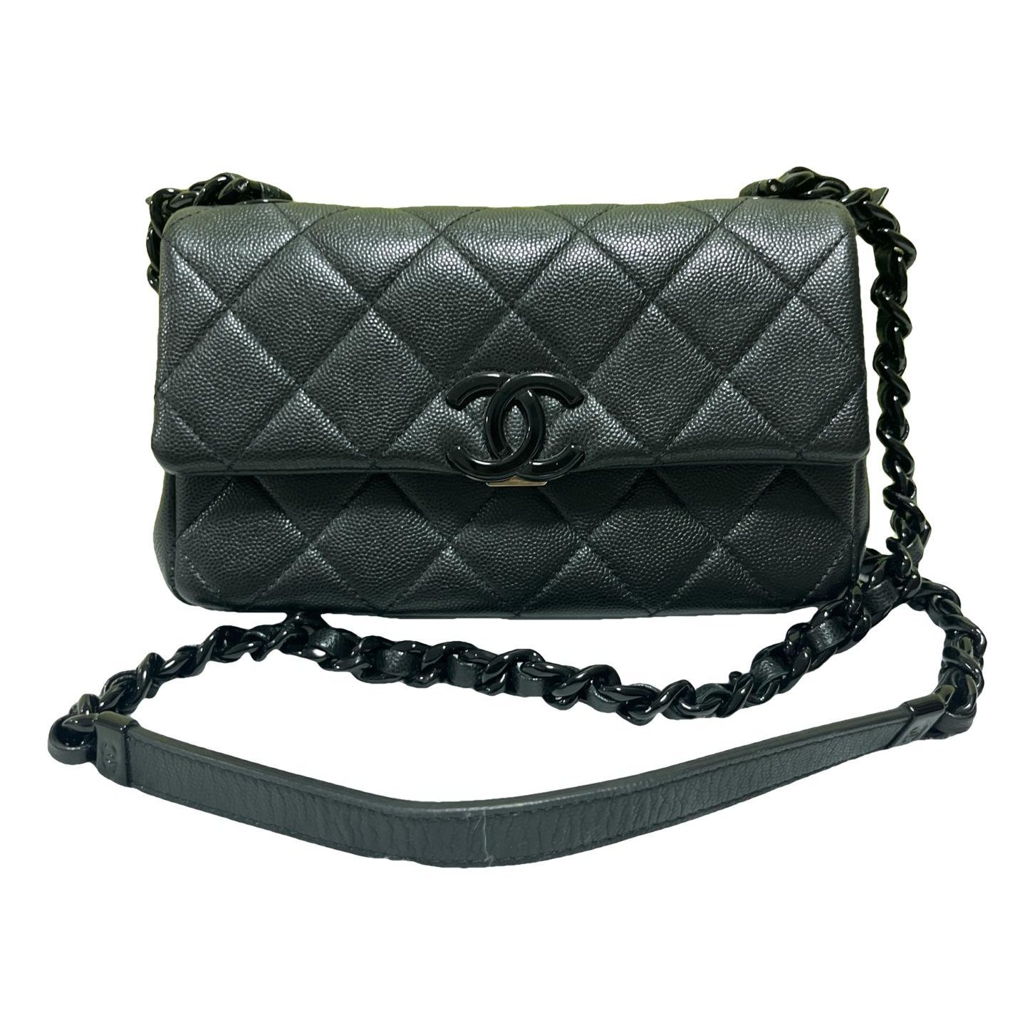 Timeless/Classique leather crossbody bag