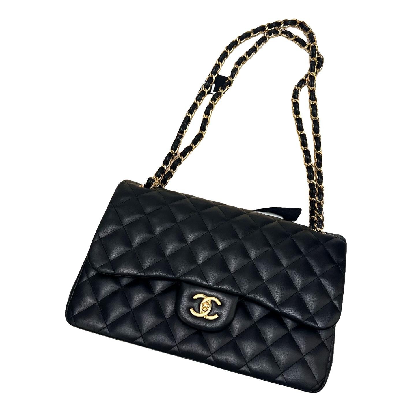 Timeless/Classique leather crossbody bag