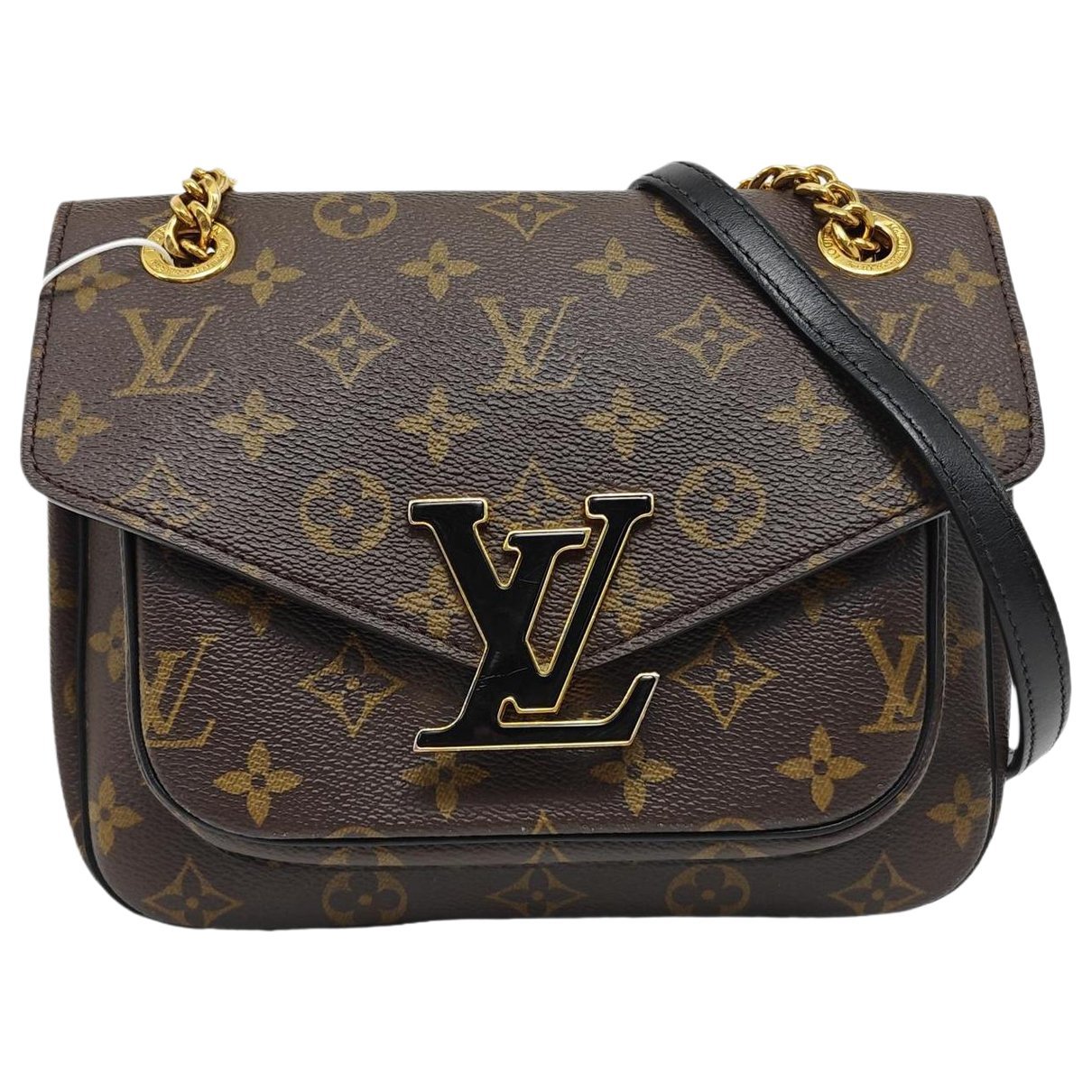 Passy leather crossbody bag