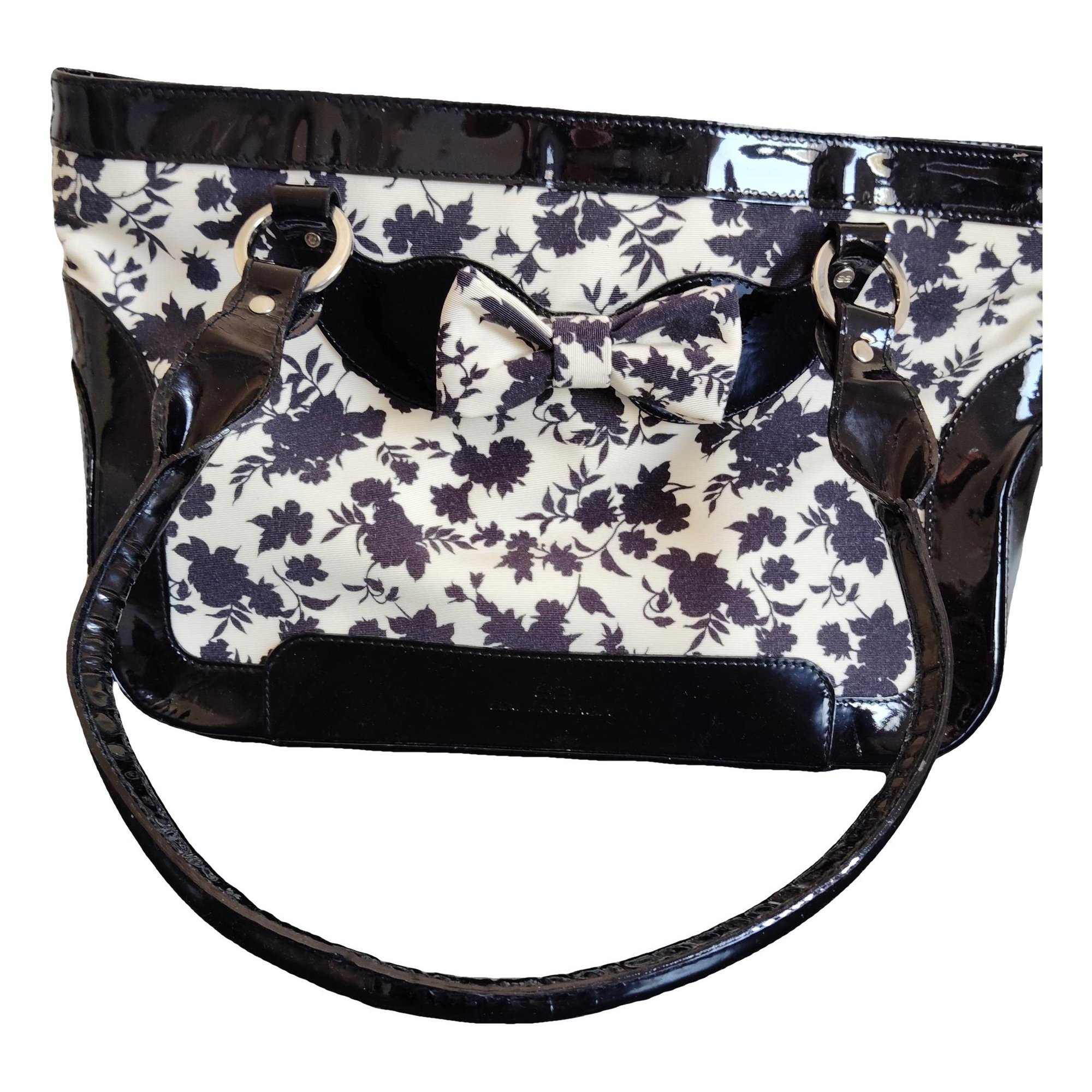 Patent leather handbag