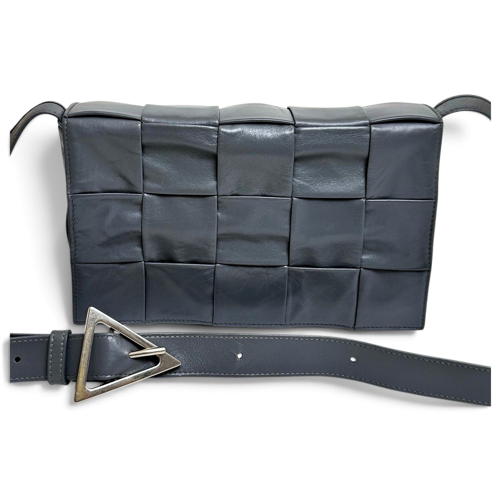 Cassette leather handbag