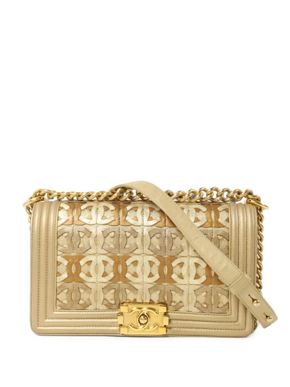 25 Chanel Boy shoulder bag