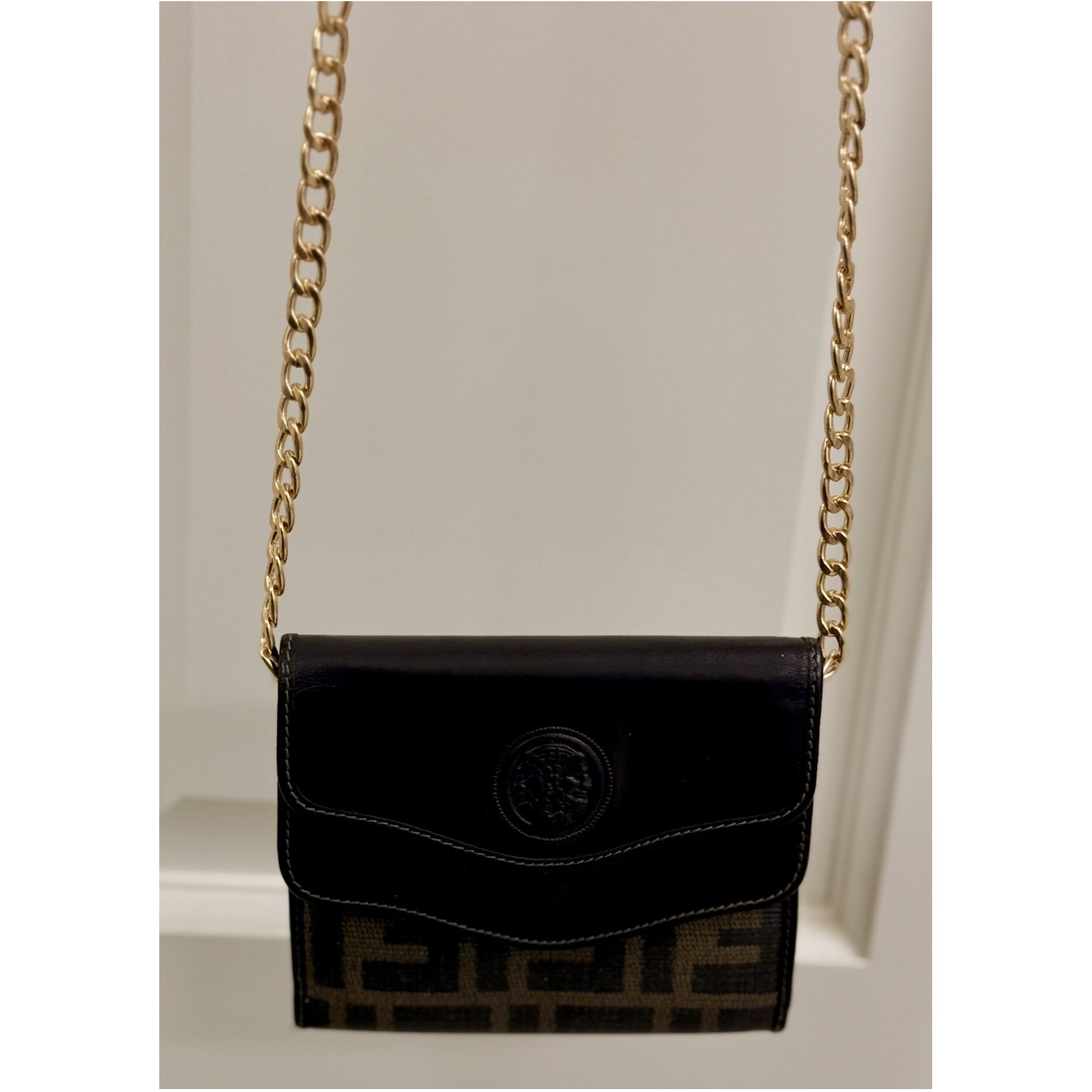Leather crossbody bag