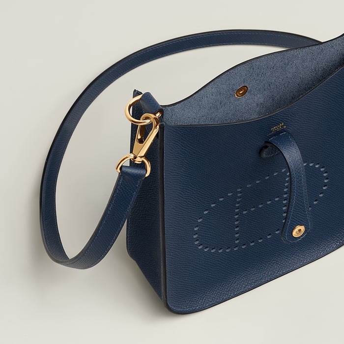 Navy Evelyne 16 Sellier Bag