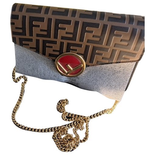 Kan I logo leather clutch bag