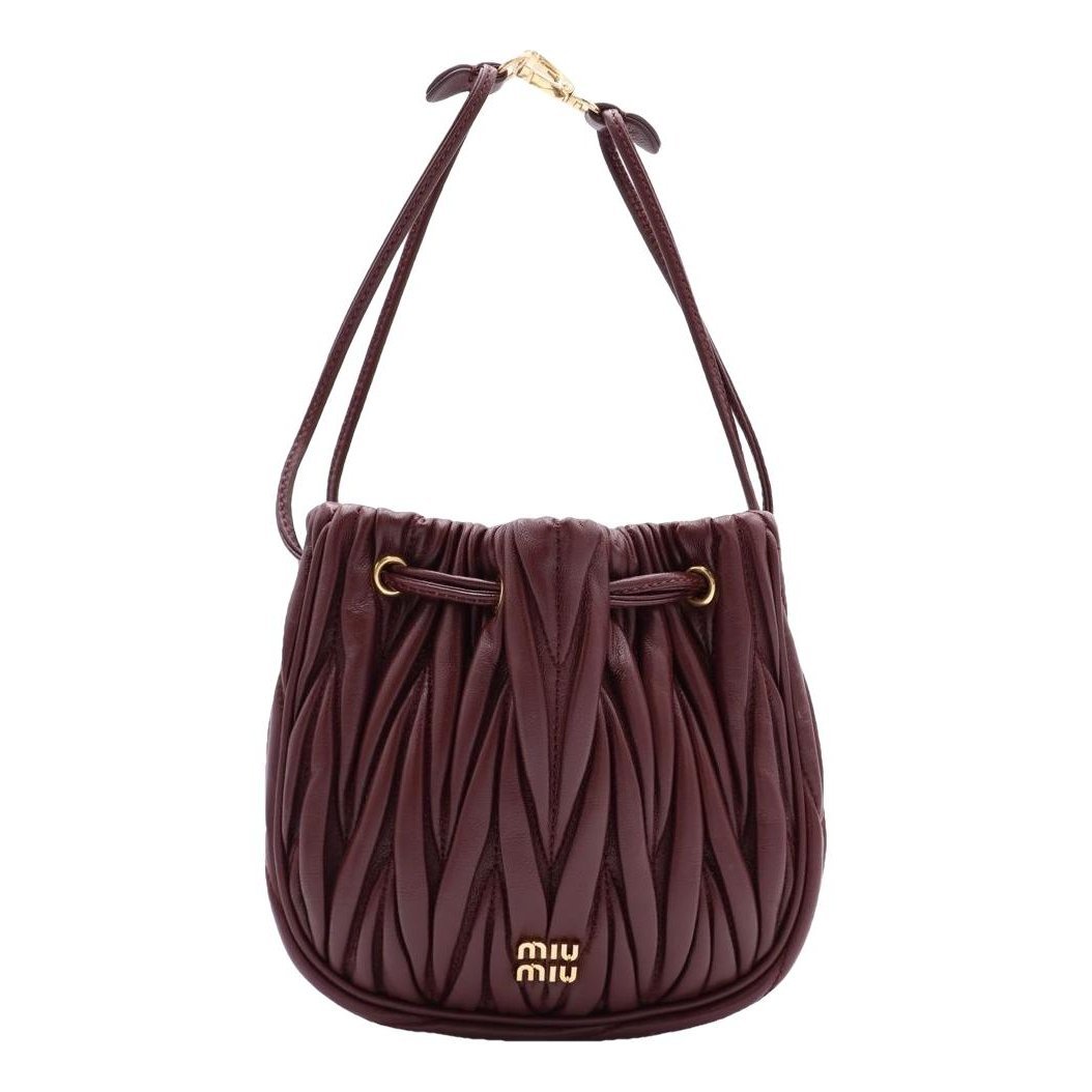 Matelassé leather handbag