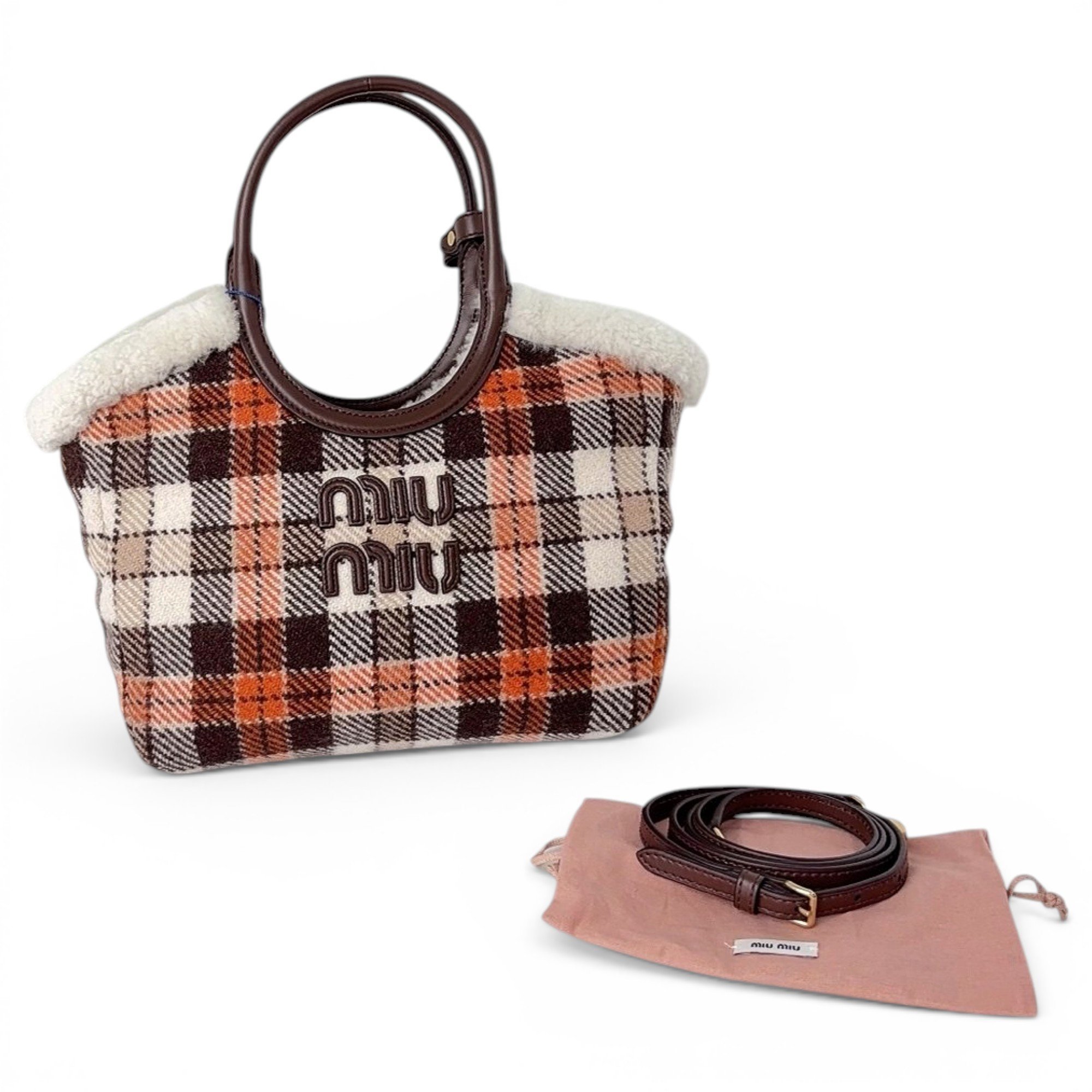 Wool handbag