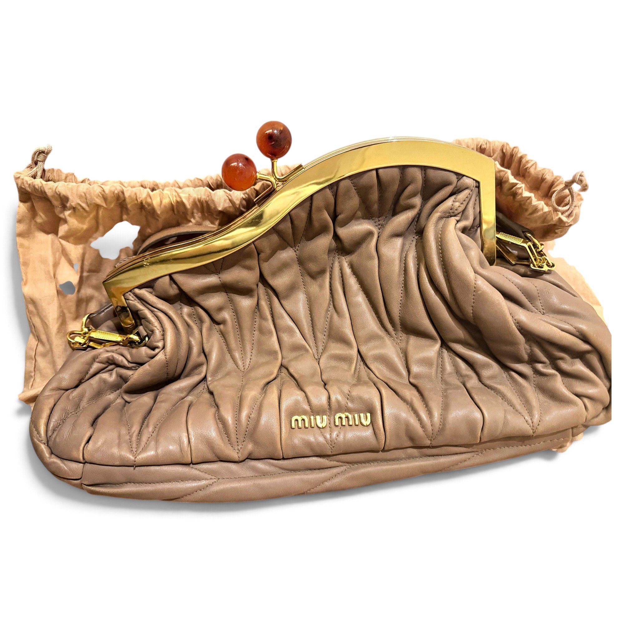 Matelassé leather handbag