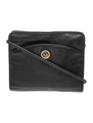 Signature Shoulder Bag Vintage