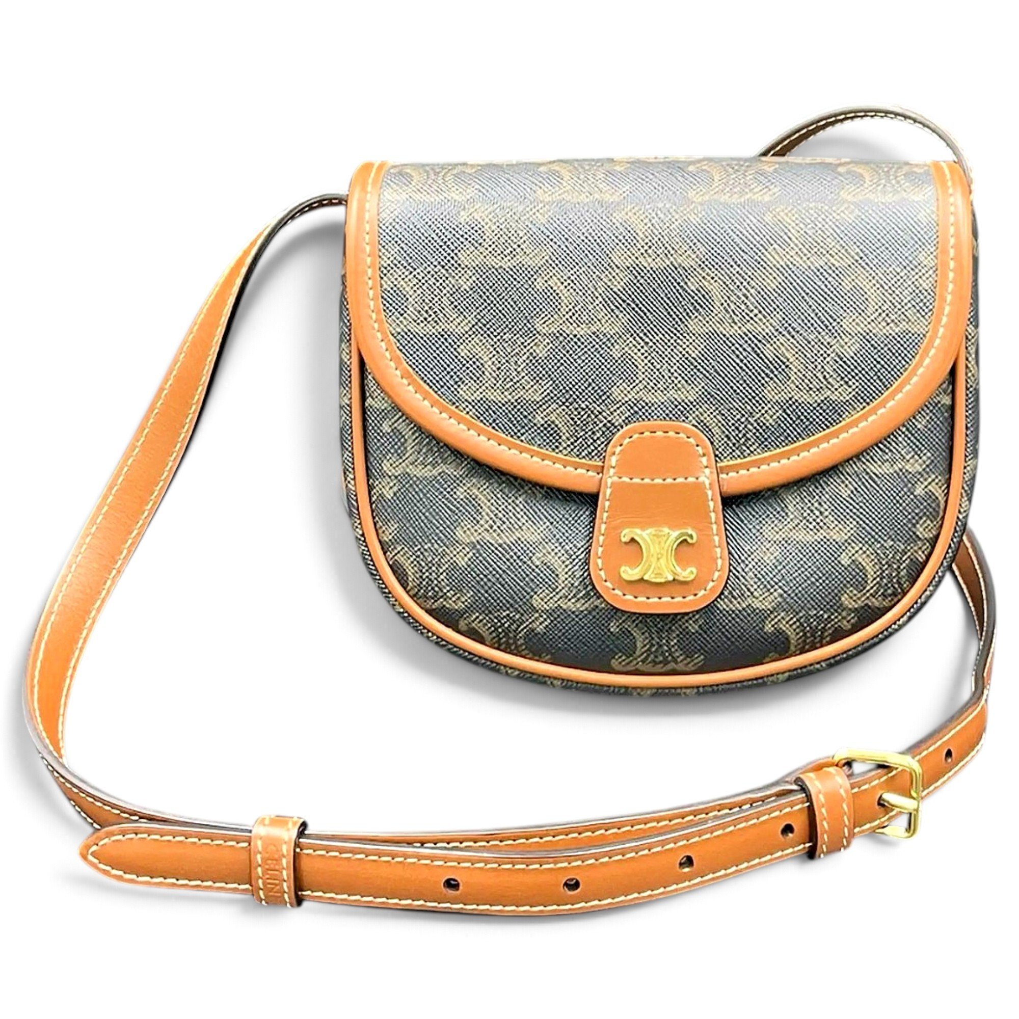 Triomphe Maillon Chain vinyl crossbody bag