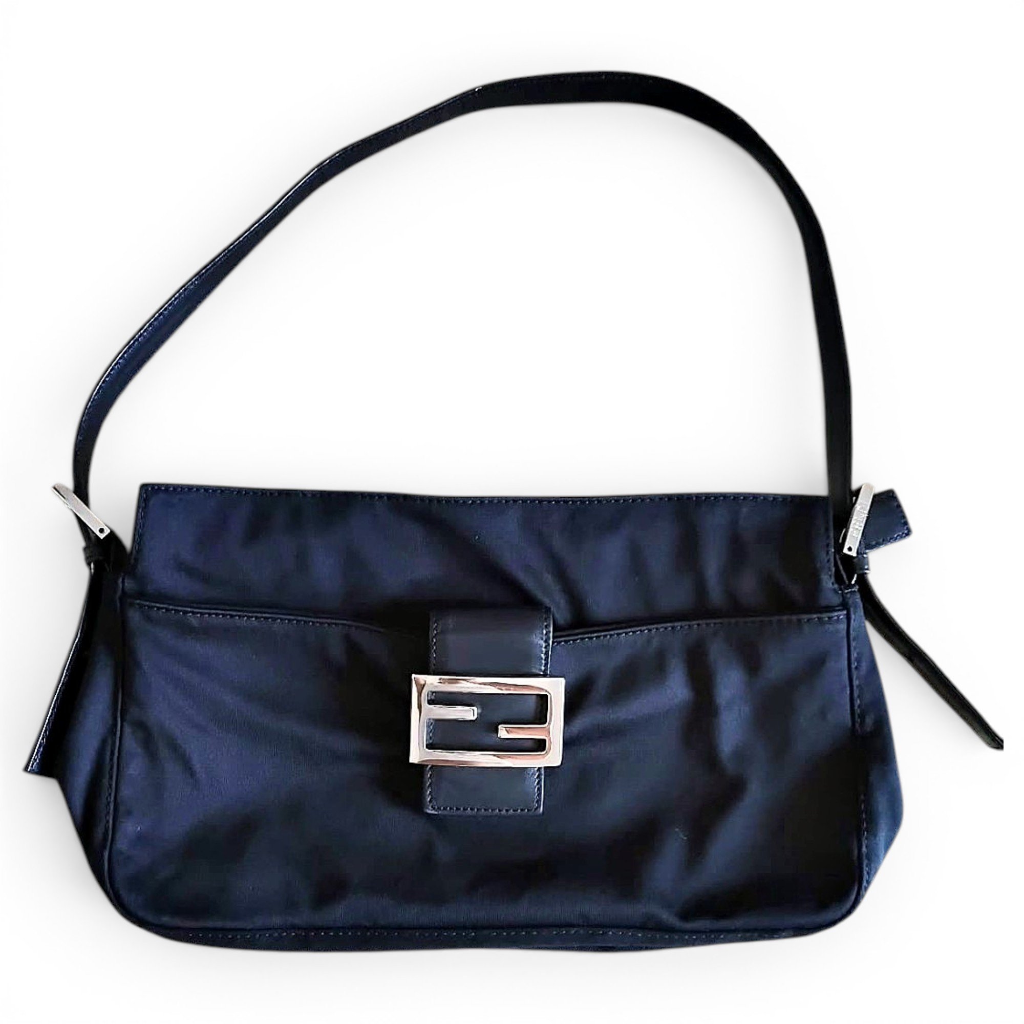 Baguette handbag