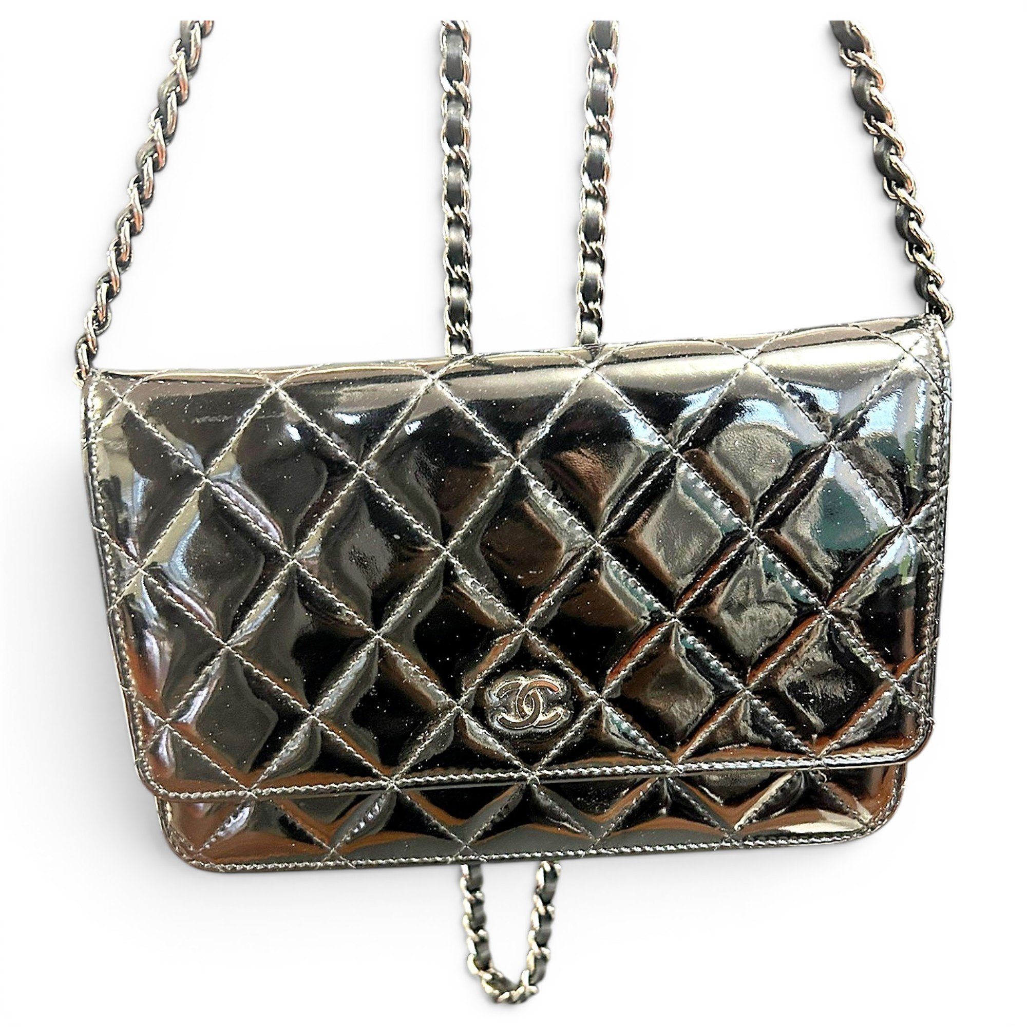 Wallet On Chain Timeless/Classique patent leather crossbody bag