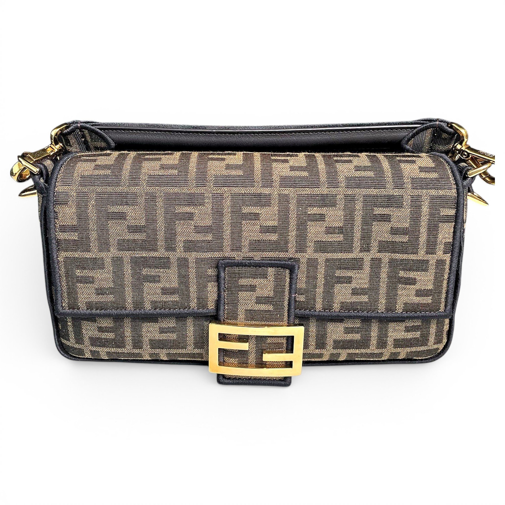 Baguette cloth handbag