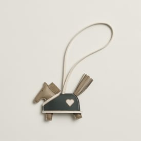Rodeo Robeo Coeur Pm Charm