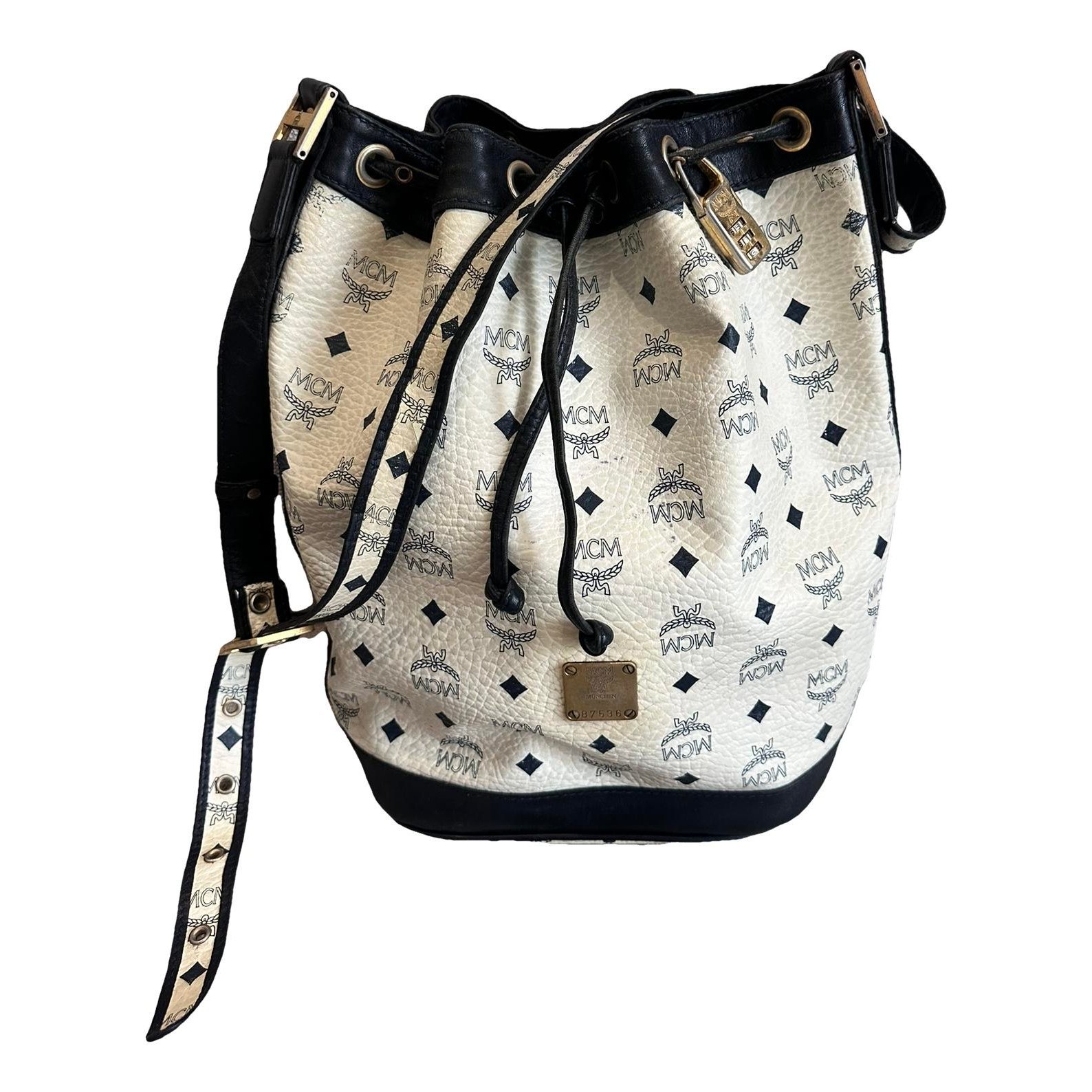Heritage Drawstring patent leather handbag
