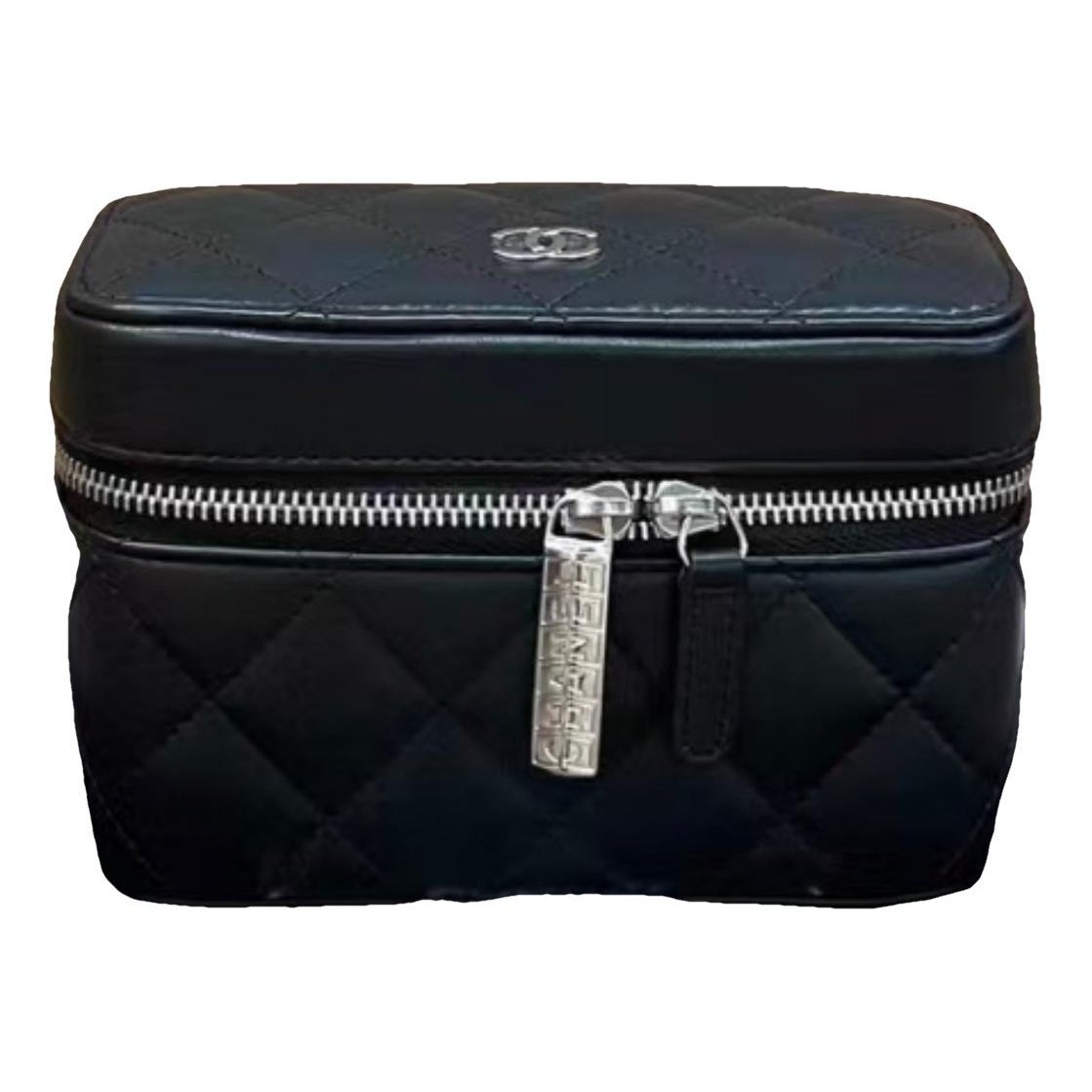 Trendy CC Vanity leather handbag
