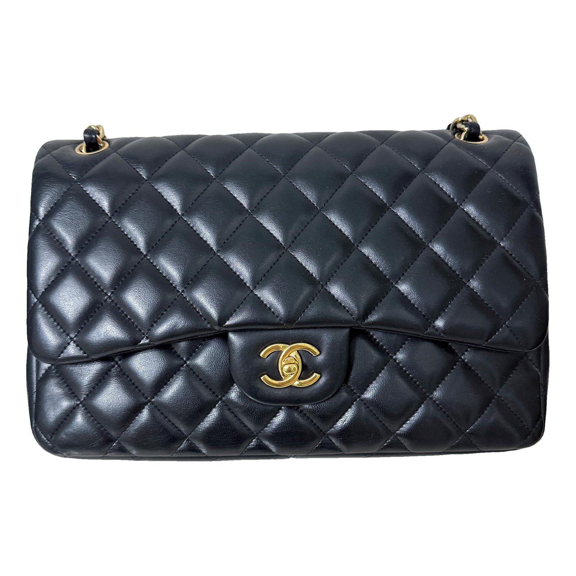 Timeless/Classique leather crossbody bag