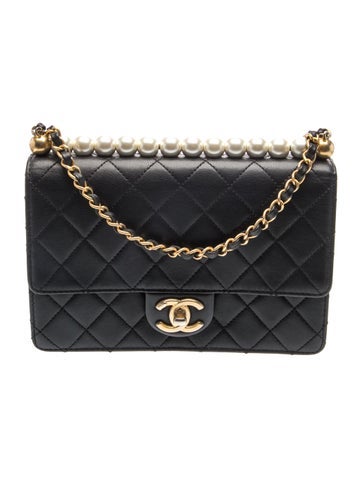 Medium Chic Pearls Flap Bag