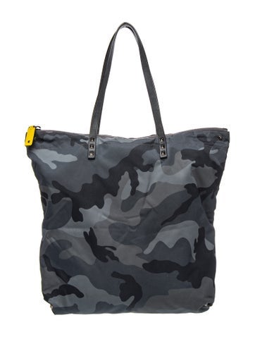 Rockstud Tote
