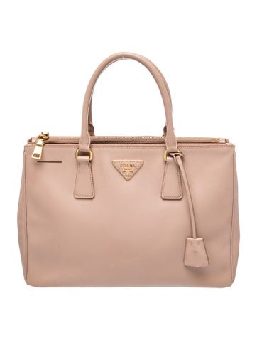 Saffiano Cuir Leather Galleria Double Zip Large