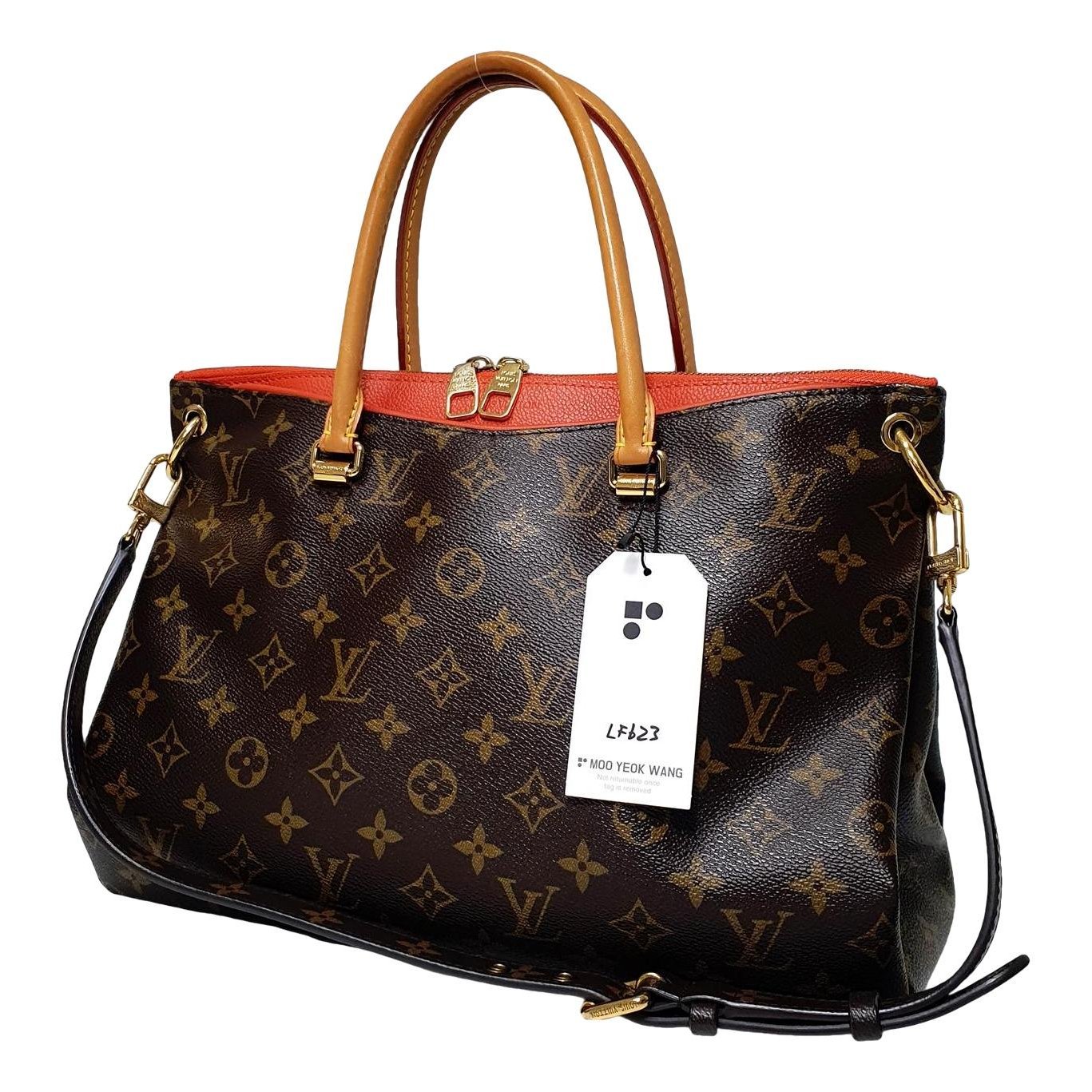 Leather handbag