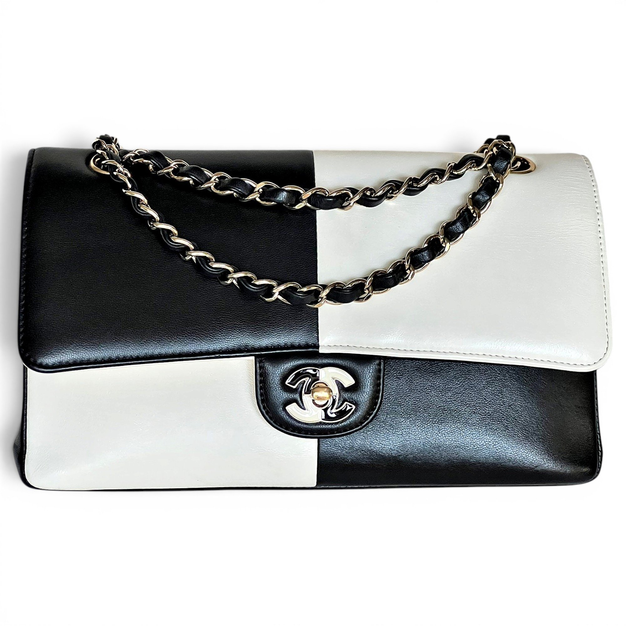 Timeless/Classique leather crossbody bag