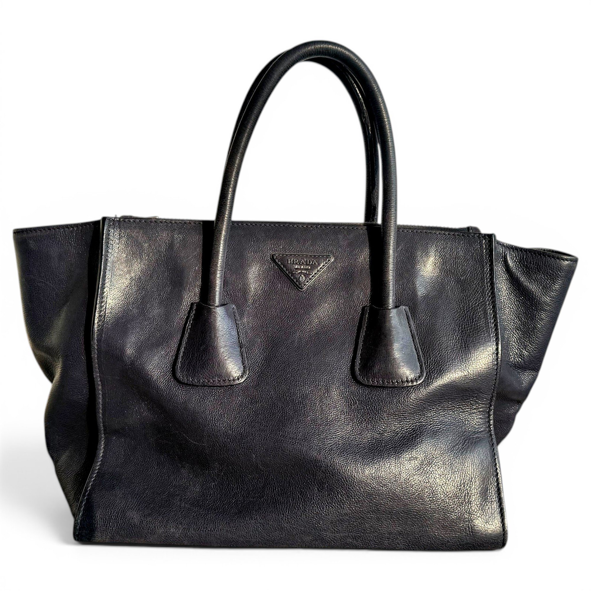 Leather tote