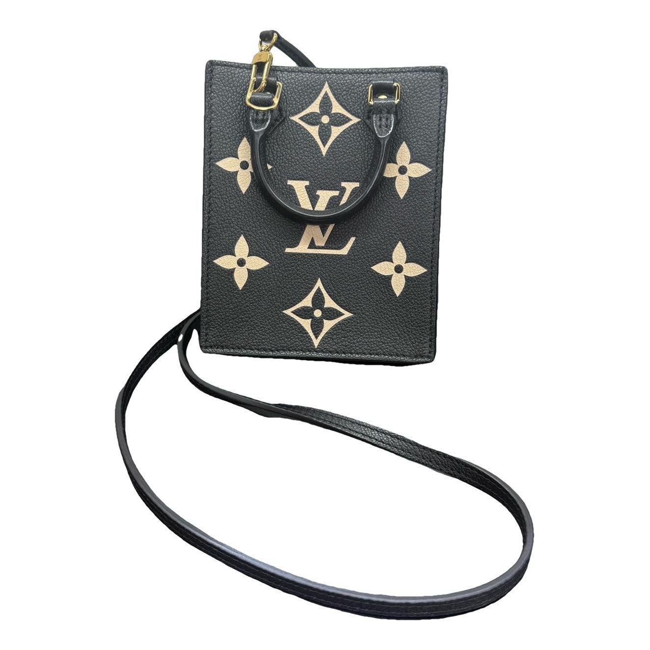 Plat leather handbag