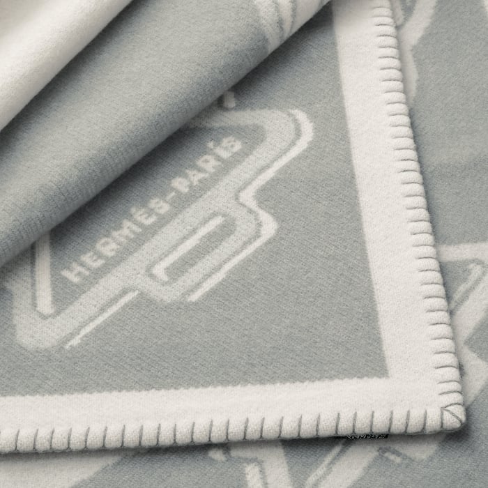 Gris Tatersale Blanket
