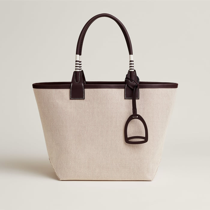 Steeple 28 bag