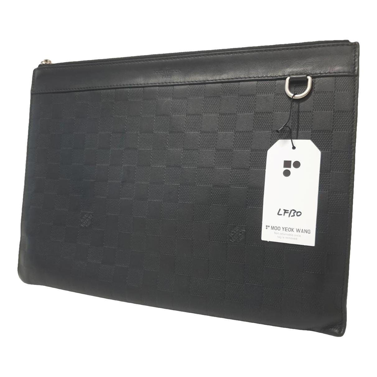 Leather clutch bag