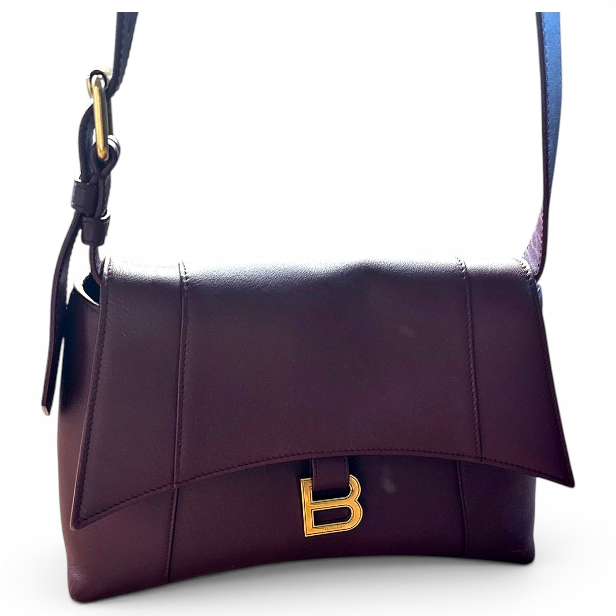 Downtown leather crossbody bag