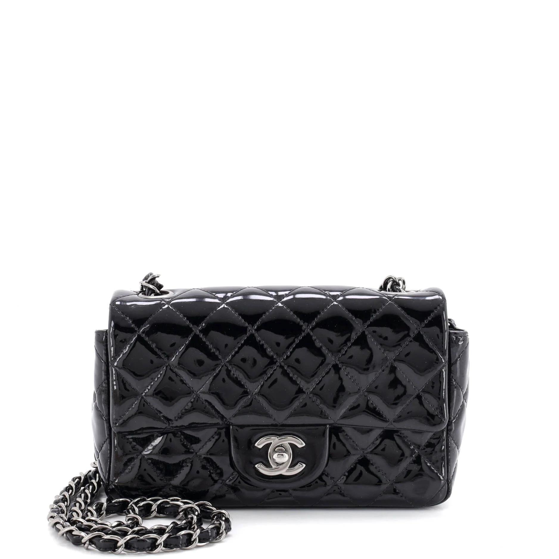 Timeless/Classique patent leather crossbody bag